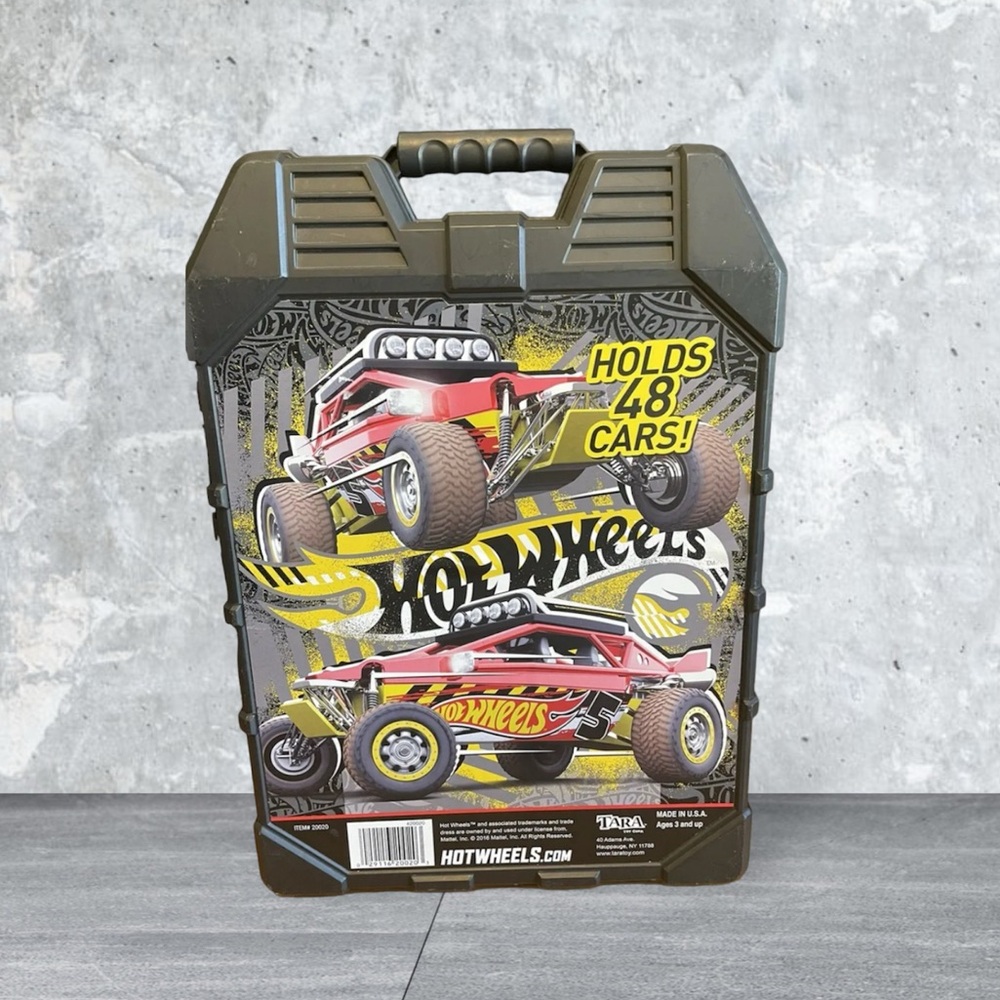 2016 HOT WHEELS 48 CAR CASE W/HANDLE USED MADE IN USA DISTRIBUTED BY TARA